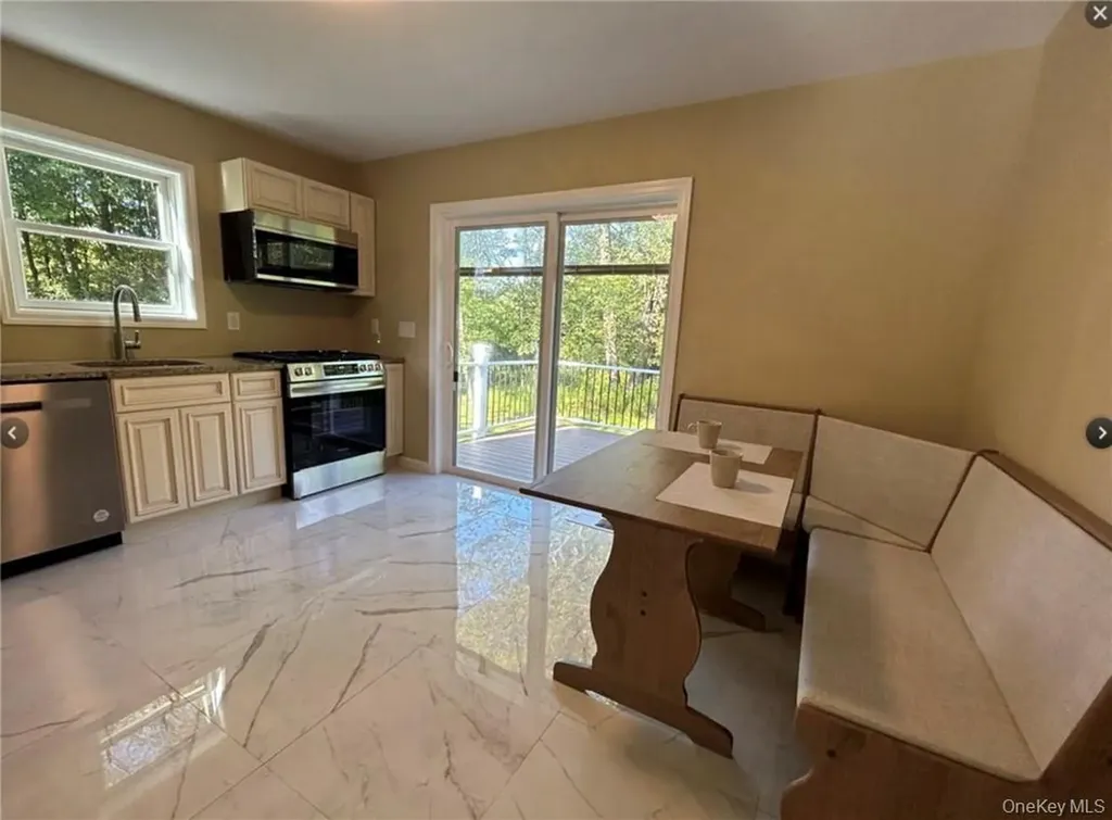 30 Daly Road Middletown NY 10940