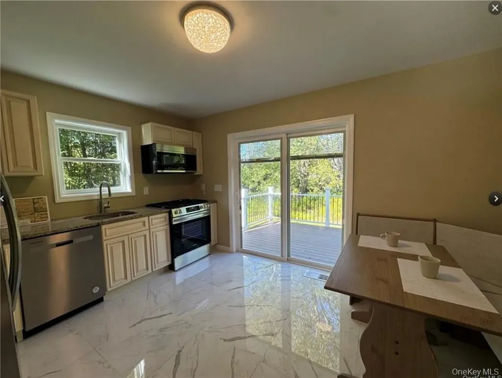 30 Daly Road Middletown NY 10940