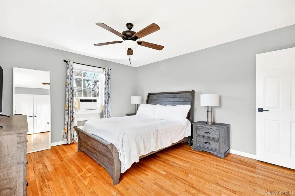66 Robins Crescent New Rochelle NY 10801
