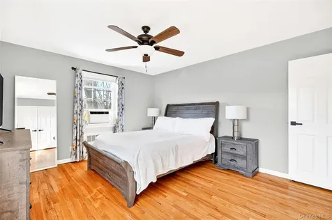 66 Robins Crescent New Rochelle NY 10801