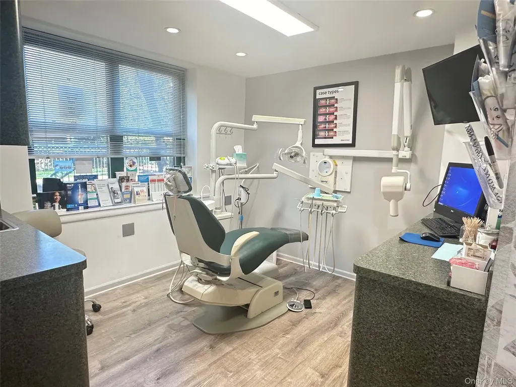 210 Atlantic Avenue Lynbrook NY 11563