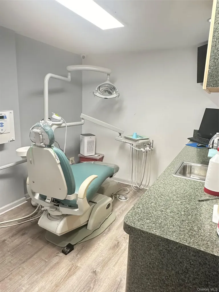 210 Atlantic Avenue Lynbrook NY 11563