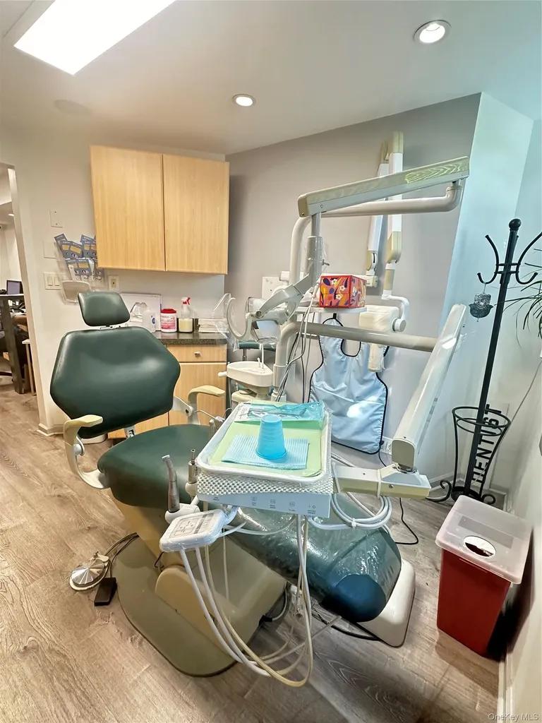 210 Atlantic Avenue Lynbrook NY 11563