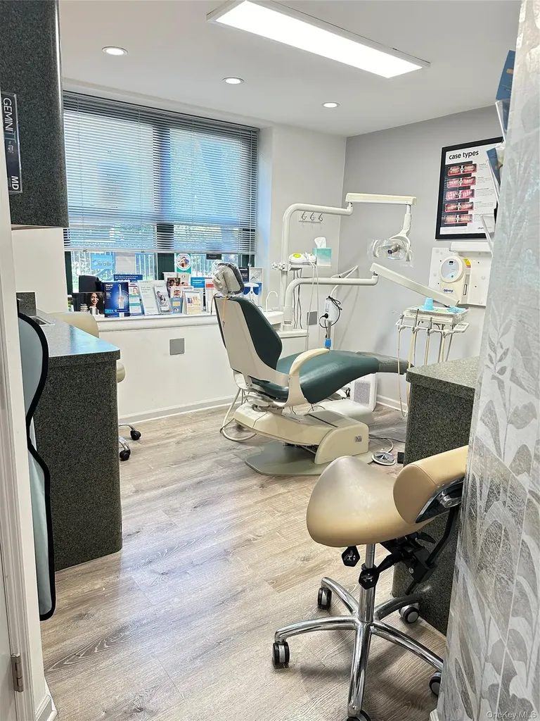 210 Atlantic Avenue Lynbrook NY 11563