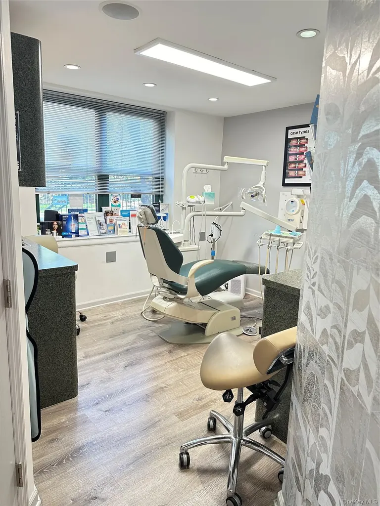 210 Atlantic Avenue Lynbrook NY 11563