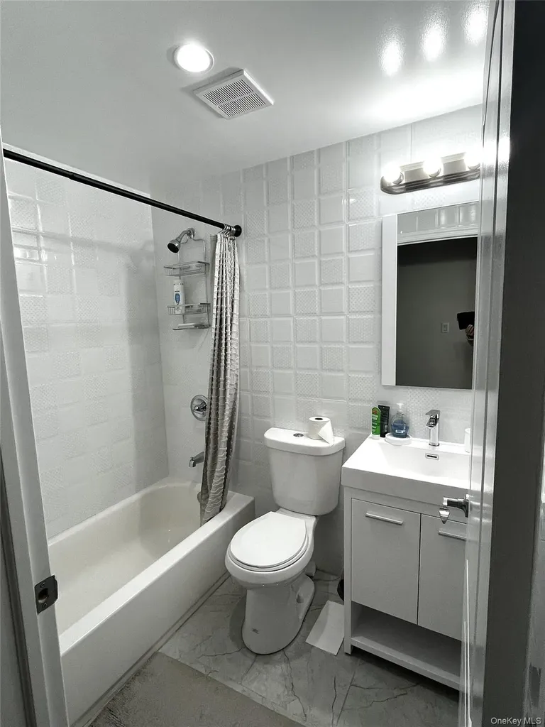 7026 Queens Boulevard Woodside NY 11377