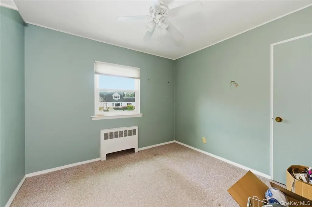 30 Middle Drive Huntington NY 11743