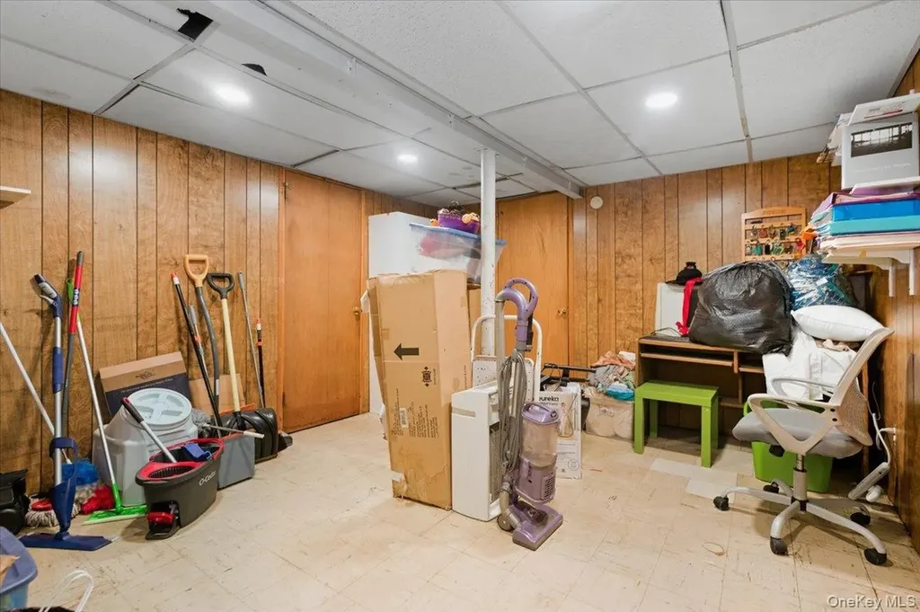 30 Middle Drive Huntington NY 11743