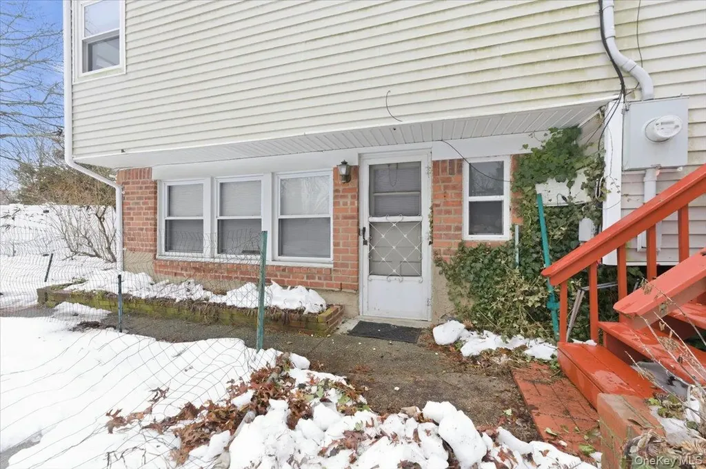30 Middle Drive Huntington NY 11743