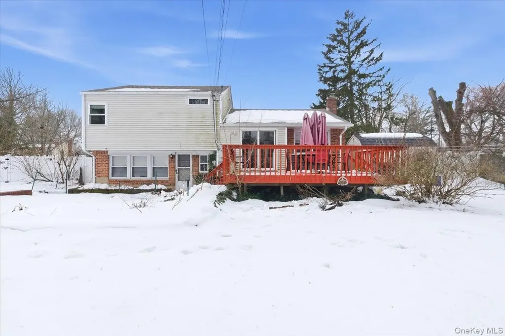 30 Middle Drive Huntington NY 11743