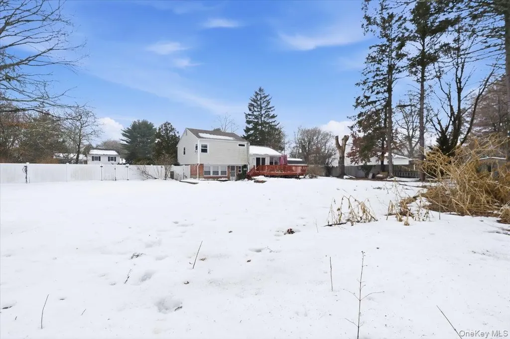 30 Middle Drive Huntington NY 11743