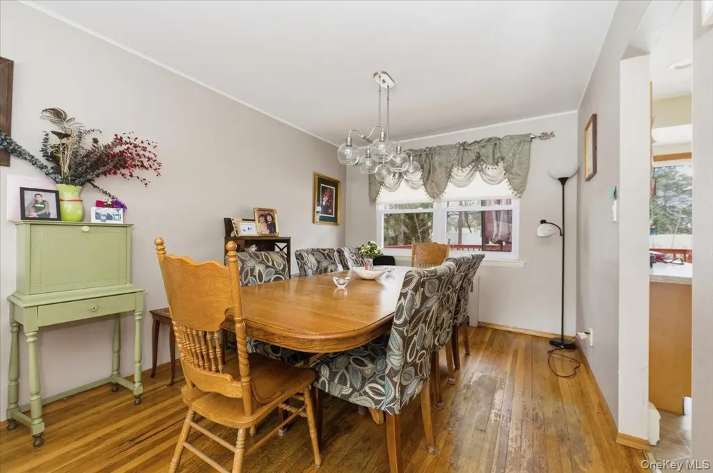 30 Middle Drive Huntington NY 11743