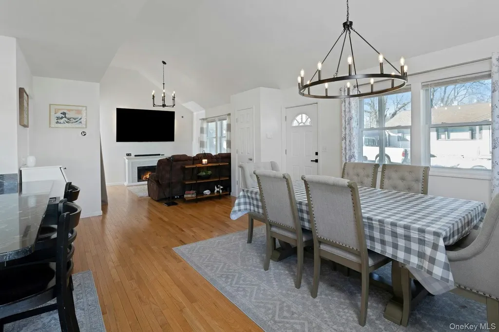 34 Ashburton Road Carmel NY 10512