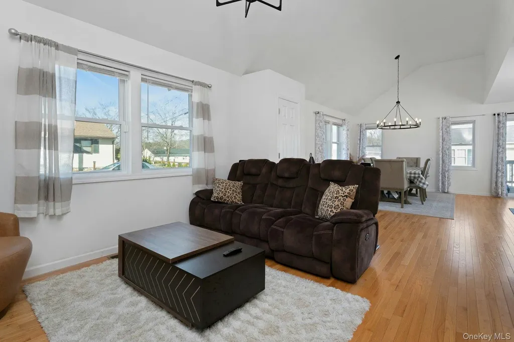 34 Ashburton Road Carmel NY 10512