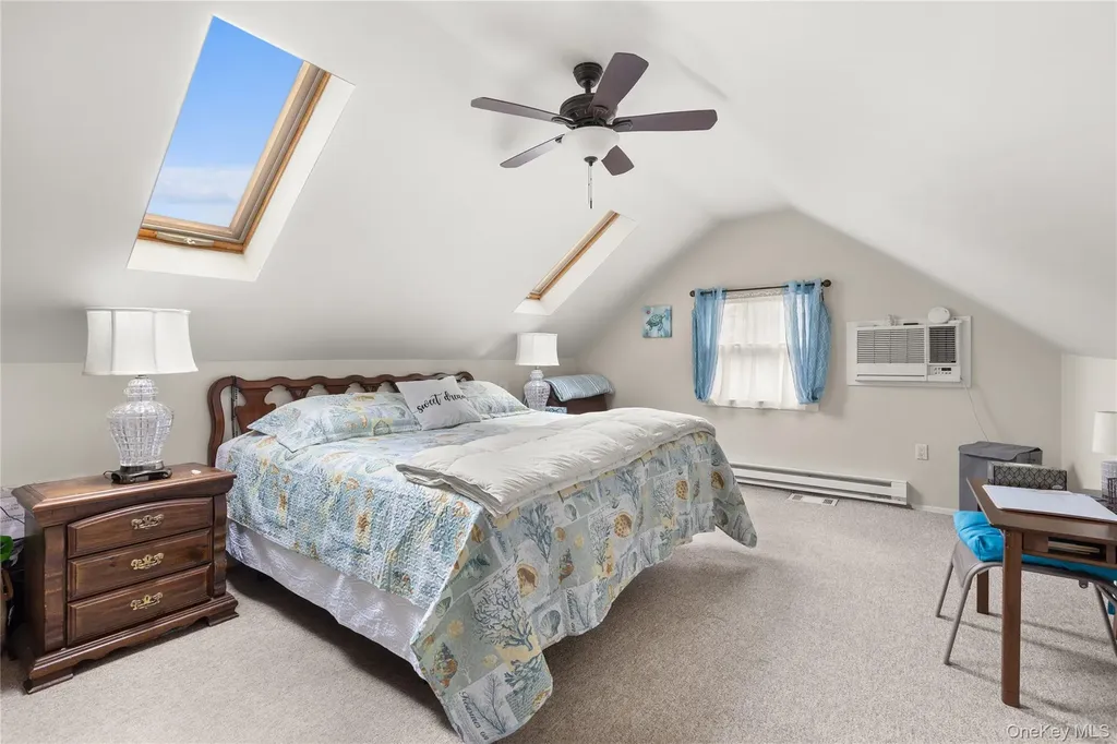 89 Cotter Street West Islip NY 11795