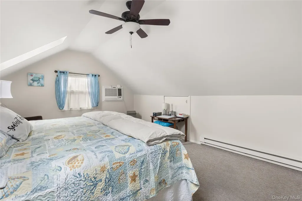 89 Cotter Street West Islip NY 11795