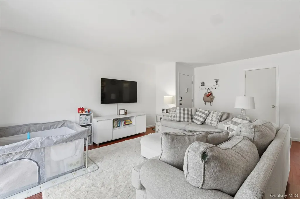 12 Field Court Fishkill NY 12524