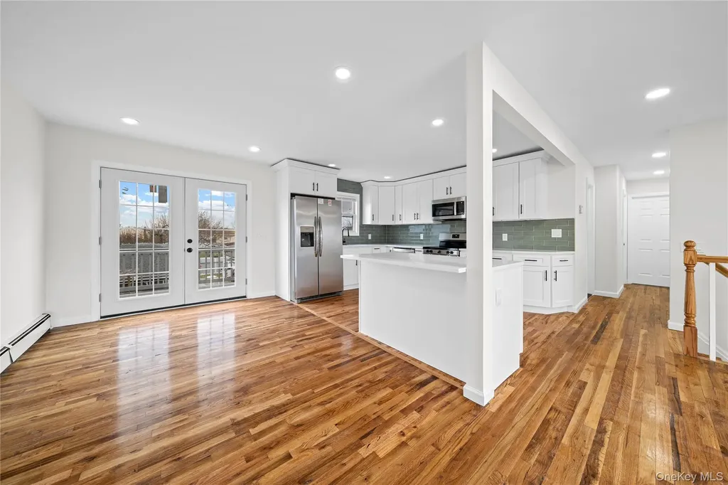 55 Schleigel Boulevard Farmingdale NY 11735