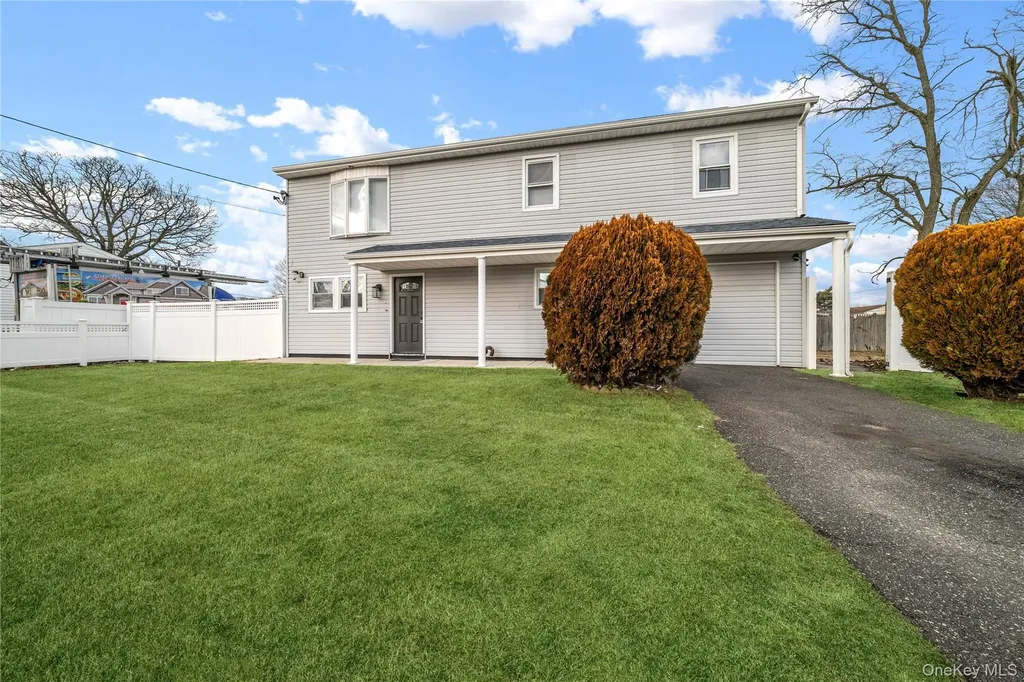 55 Schleigel Boulevard Farmingdale NY 11735