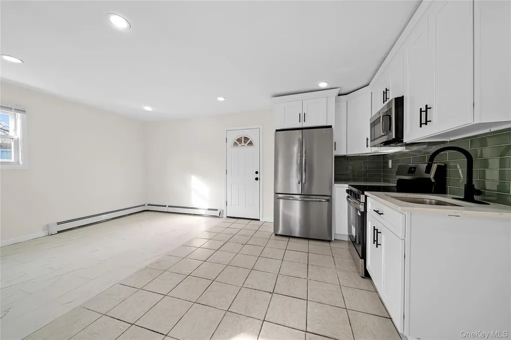 55 Schleigel Boulevard Farmingdale NY 11735