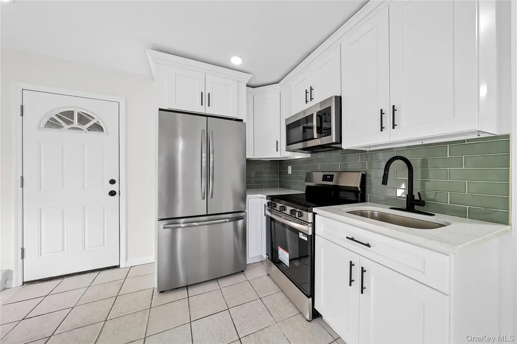 55 Schleigel Boulevard Farmingdale NY 11735