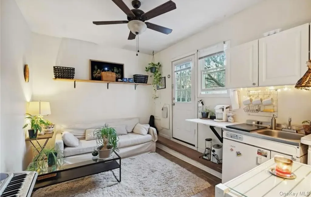 23 N Westbury Road Hampton Bays NY 11946