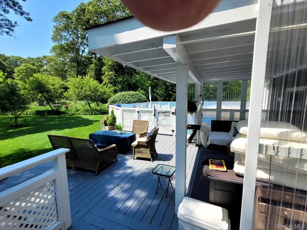 23 N Westbury Road Hampton Bays NY 11946