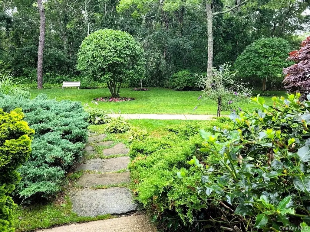 23 N Westbury Road Hampton Bays NY 11946