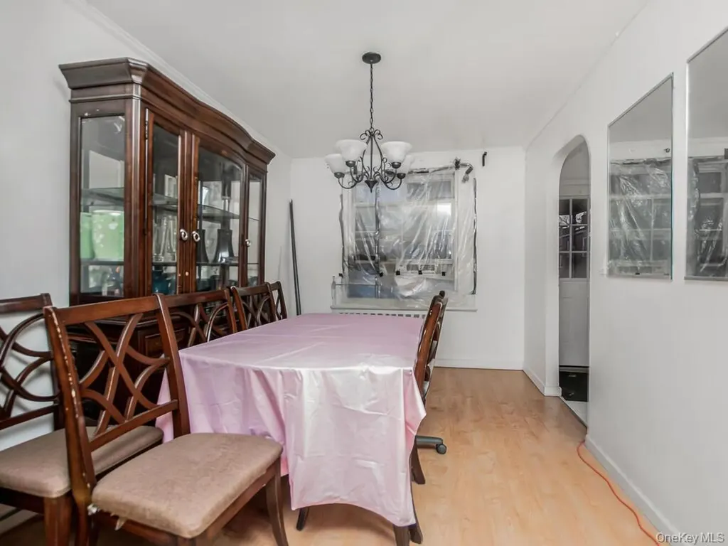 986 Neill Avenue Bronx NY 10462