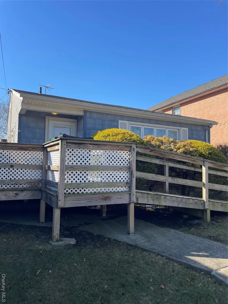 15458 20th Road Whitestone NY 11357