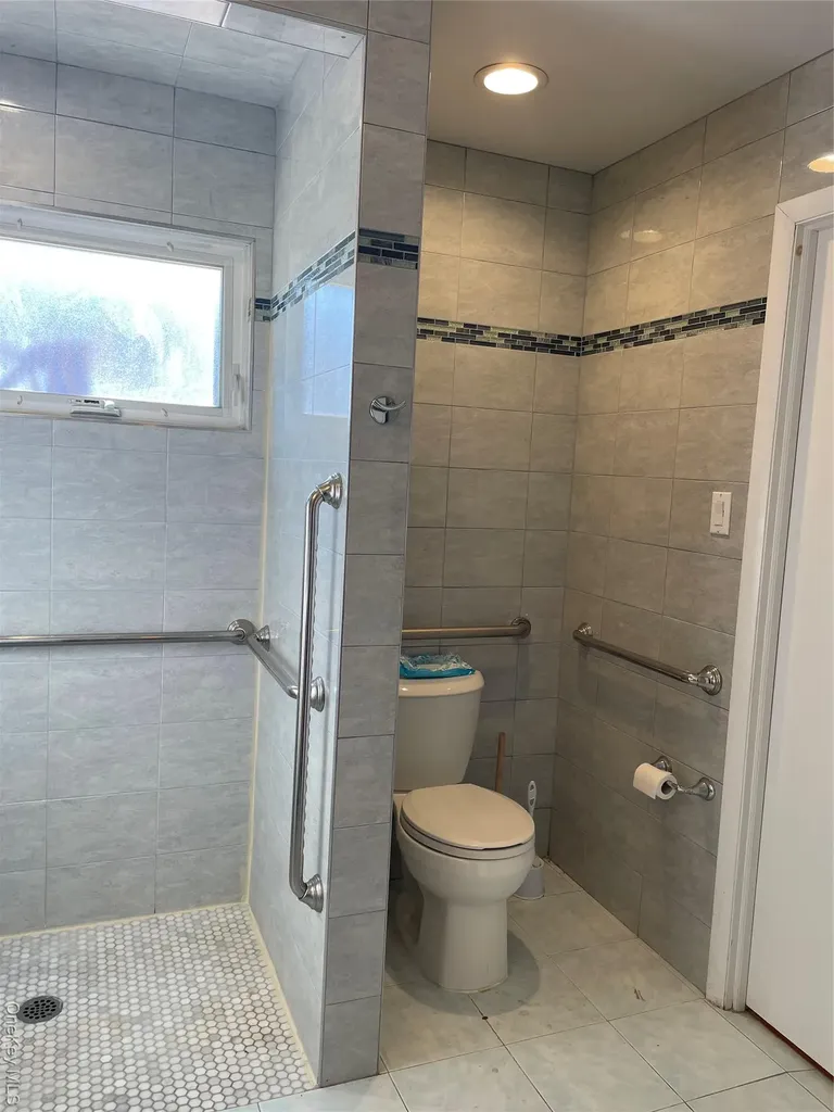 15458 20th Road Whitestone NY 11357