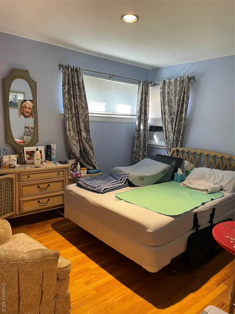 15458 20th Road Whitestone NY 11357