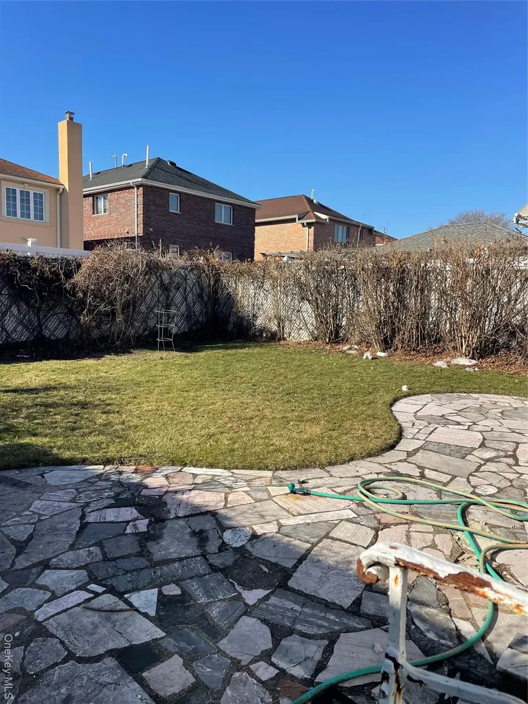15458 20th Road Whitestone NY 11357