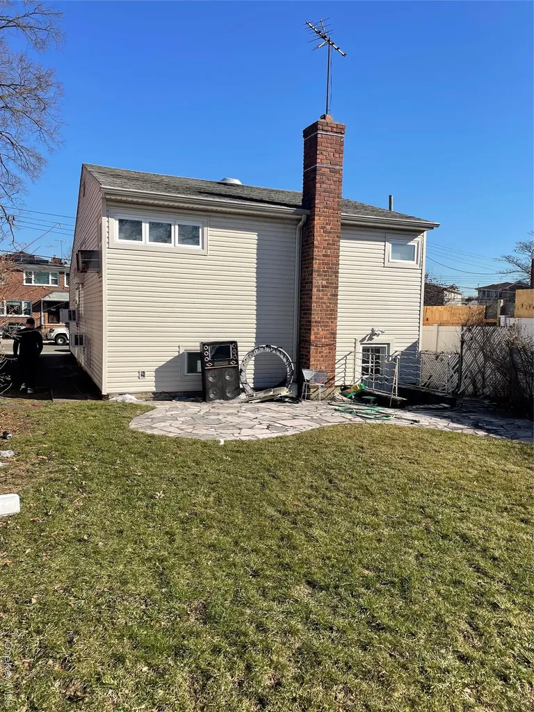 15458 20th Road Whitestone NY 11357
