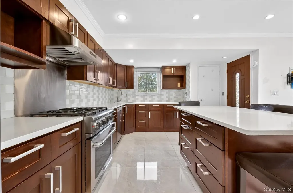 55 Executive Drive Manhasset Hills NY 11040