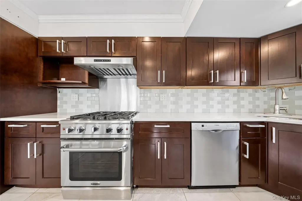 55 Executive Drive Manhasset Hills NY 11040
