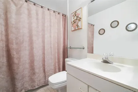 75 Mckinley Avenue White Plains NY 10606