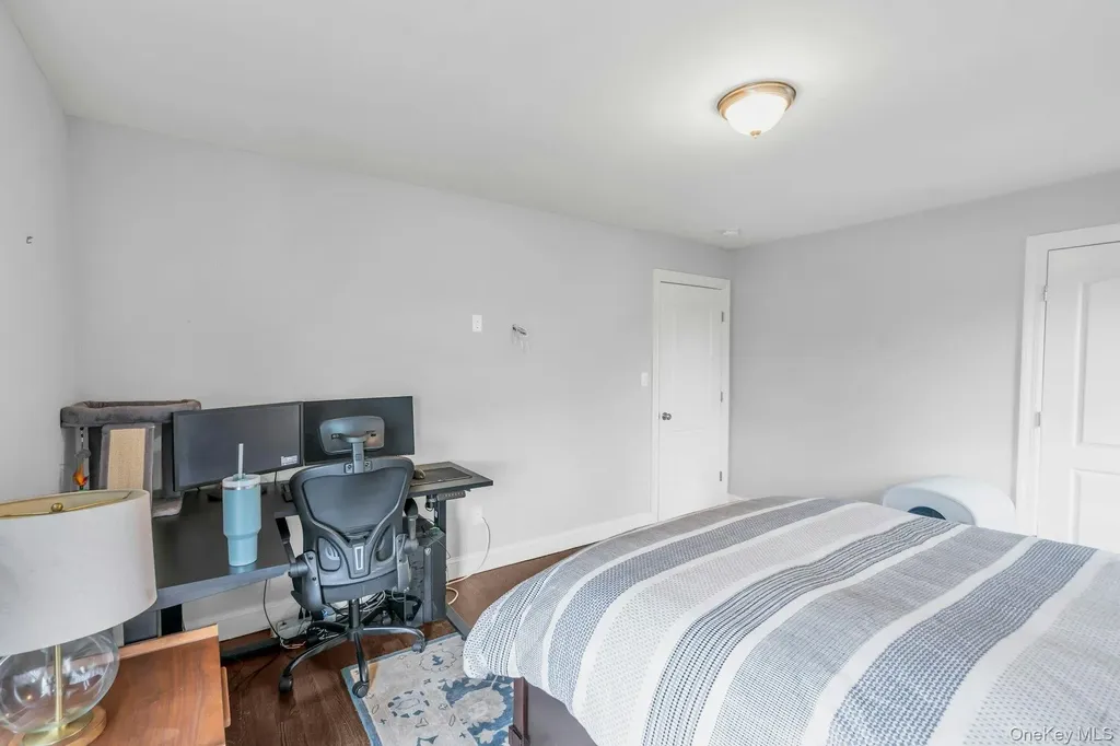 10 Beverly Road Farmingdale NY 11735