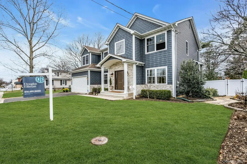 10 Beverly Road Farmingdale NY 11735