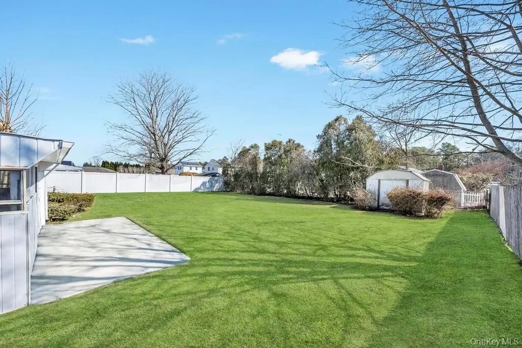 114 Norman Drive Bohemia NY 11716