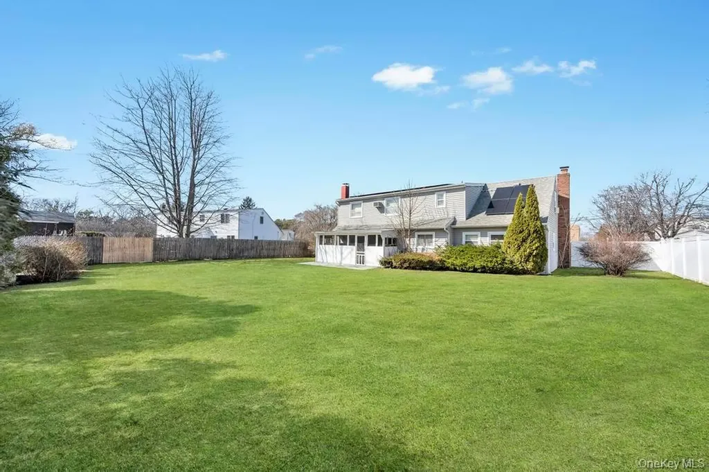 114 Norman Drive Bohemia NY 11716