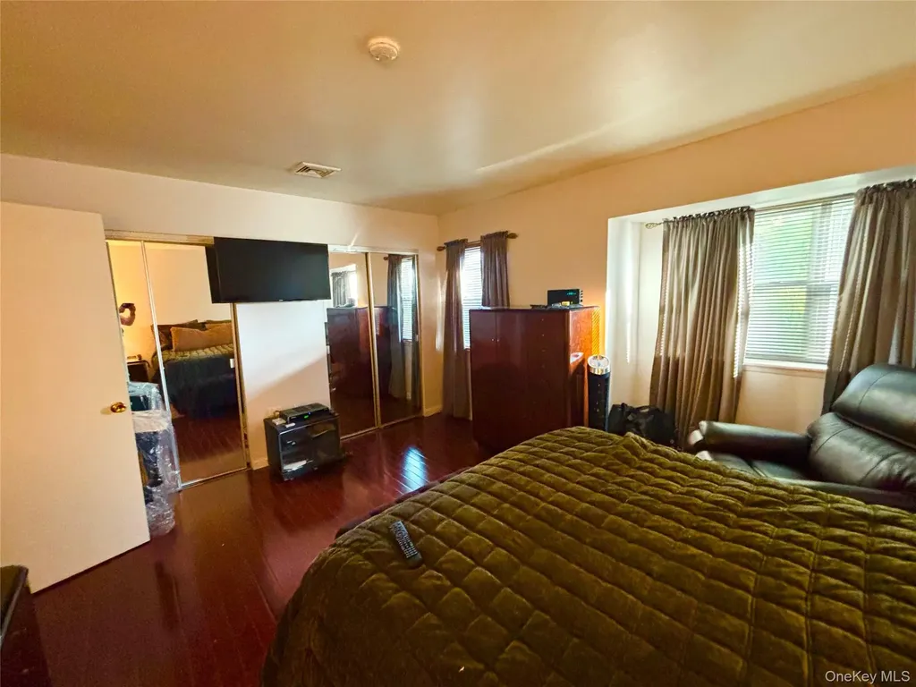 18 Kensington Court Nanuet NY 10954