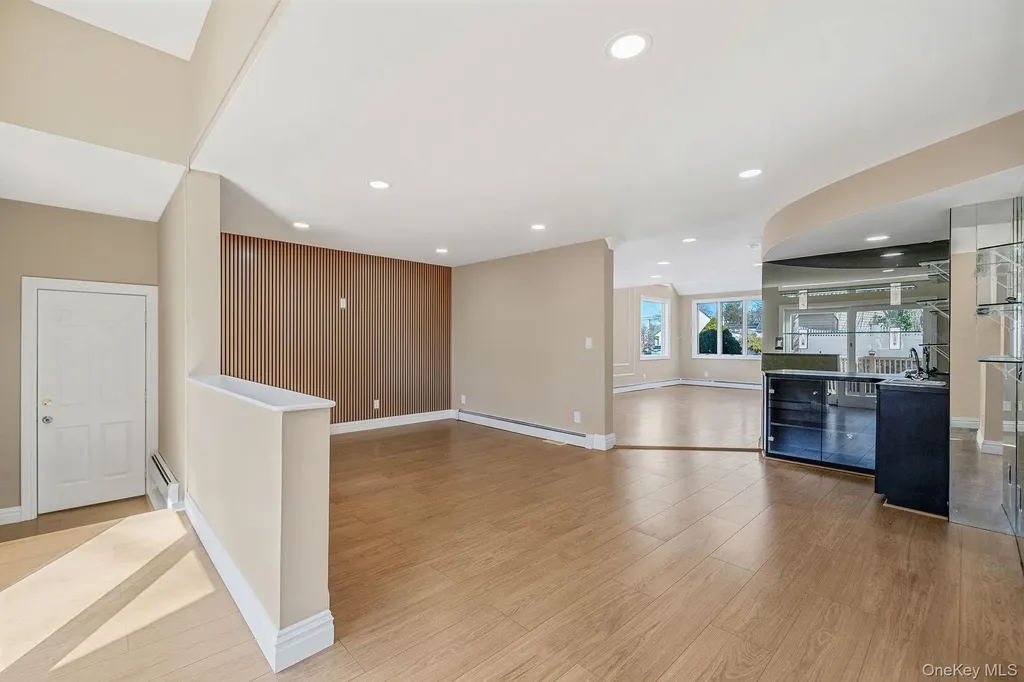 1027 Windermere Road Franklin Square NY 11010