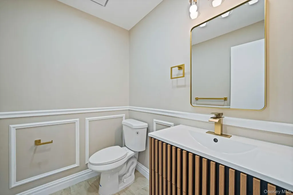 1027 Windermere Road Franklin Square NY 11010