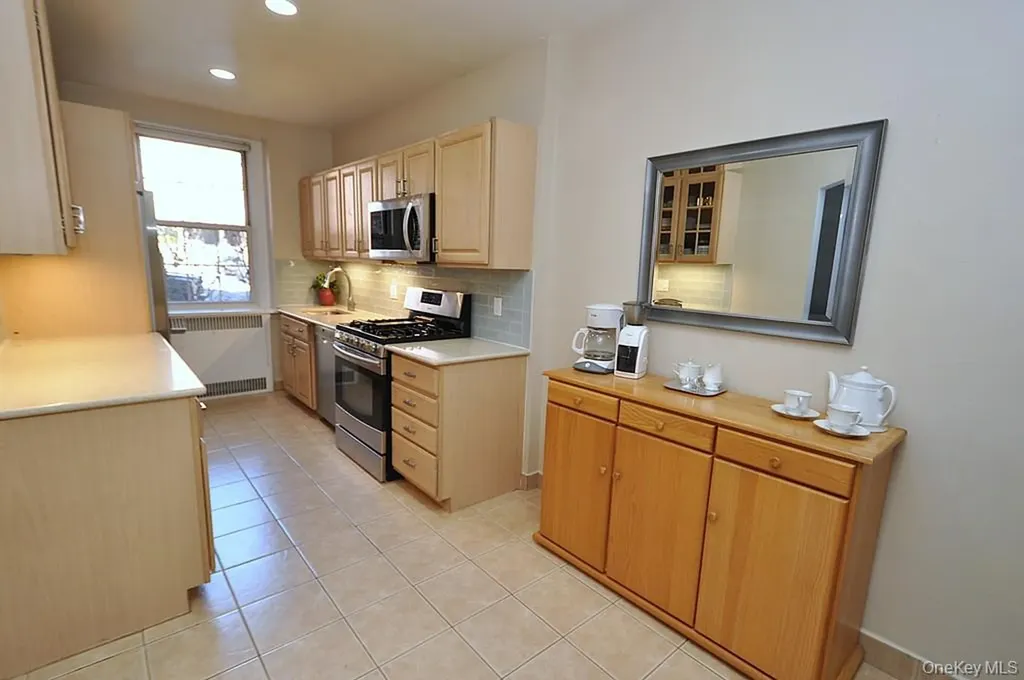 253 Garth Road Scarsdale NY 10583