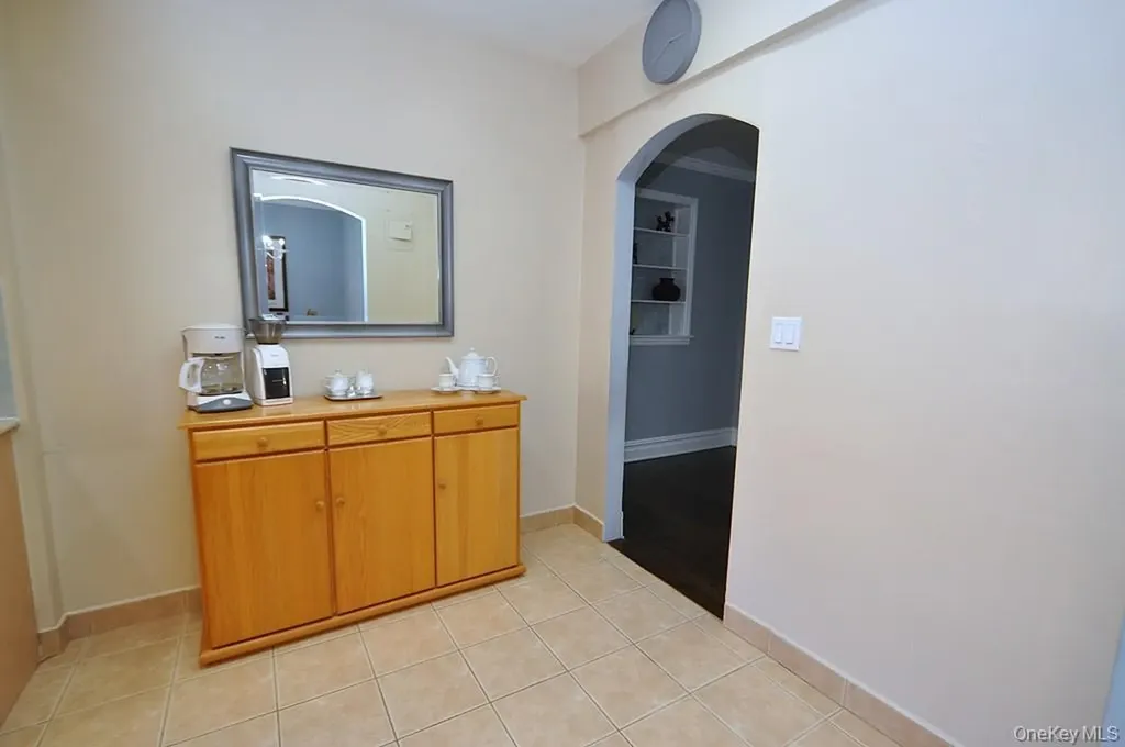 253 Garth Road Scarsdale NY 10583