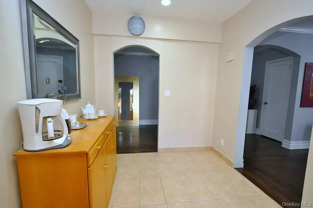 253 Garth Road Scarsdale NY 10583