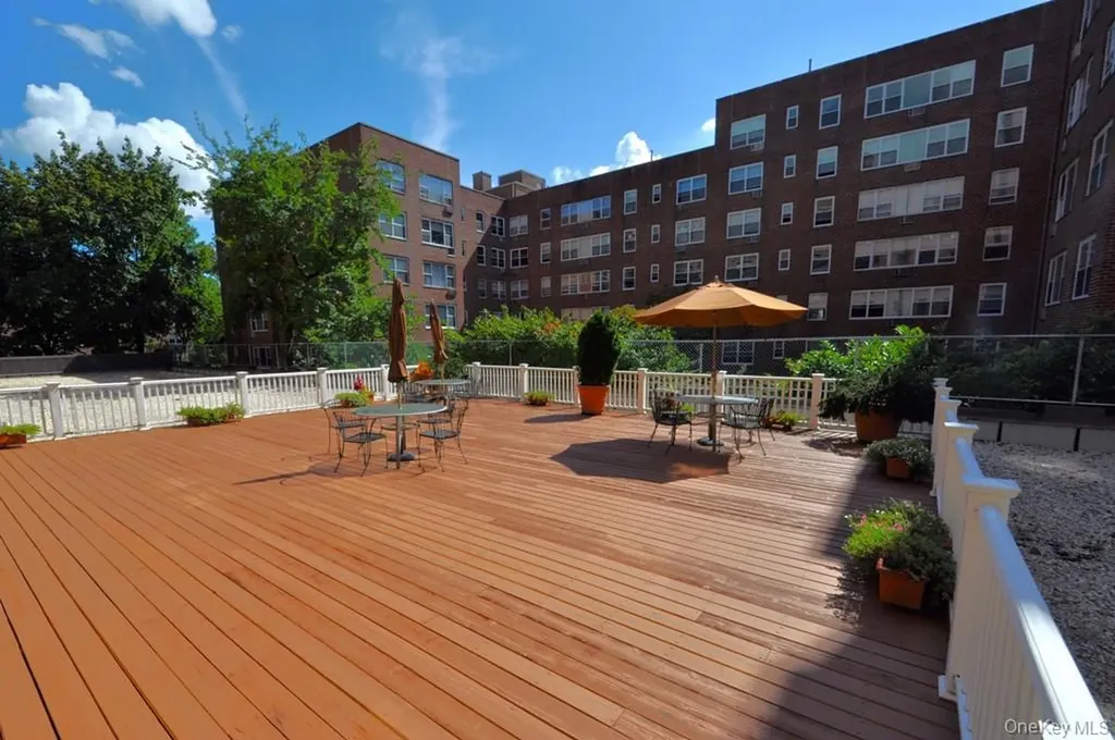 253 Garth Road Scarsdale NY 10583