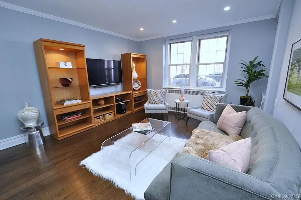 253 Garth Road Scarsdale NY 10583