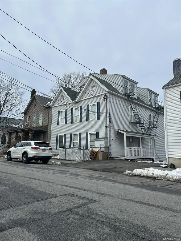 148 Clinton Street Montgomery NY 12549